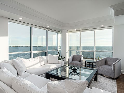 Hunter Douglas Dealer Image